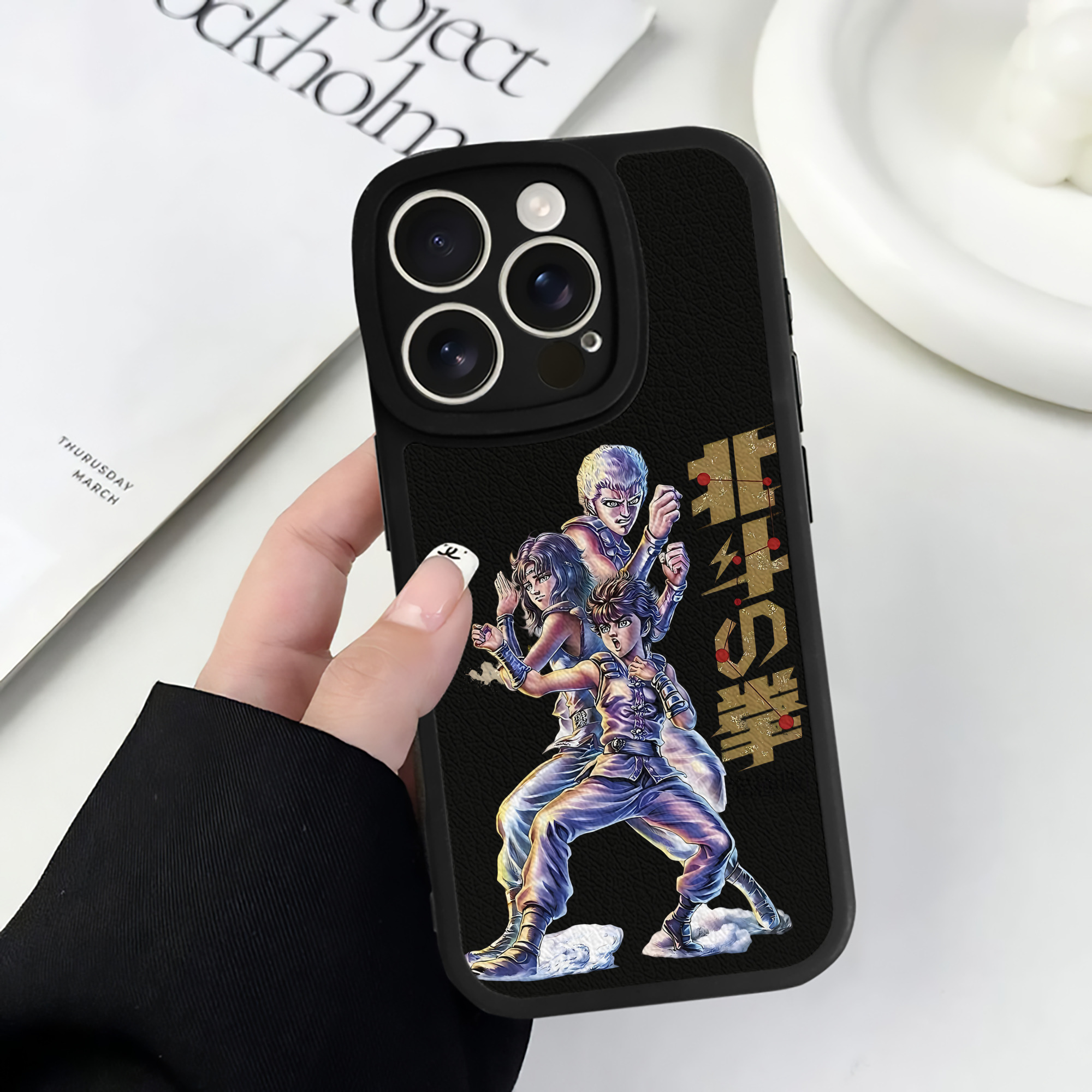 （画像用） 北斗の拳 Fist of the North Star 【iPhone 16シリーズ対応】シリコンスマホケース（レザー調） 材質：シリコン